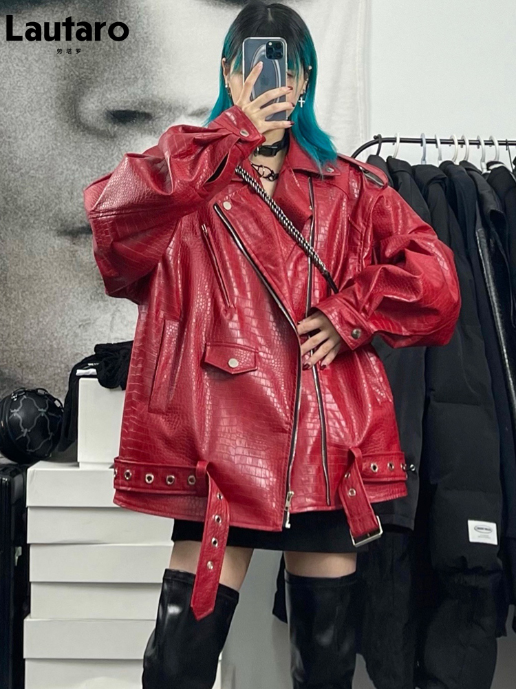 Lautaro ฤดูใบไม้ผลิฤดูใบไม้ร่วงขนาดใหญ่สีแดงเงารูปแบบจระเข้หนัง Biker Jacket ผู้หญิงแขนยาวซิปเข็มขัดแฟชั่น2022