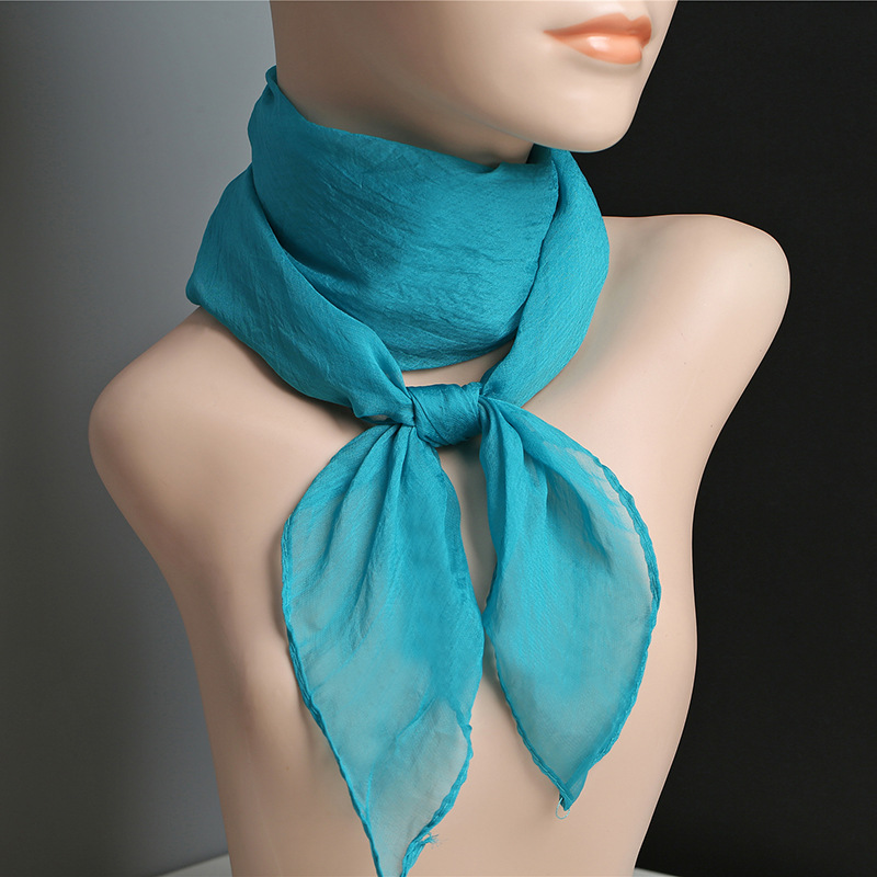 新しい 70 × 70 センチメートルシミュレーションシルクスカーフ女性の多用途小さな正方形固体シフォンスカーフガーゼスカーフパーティーギフト