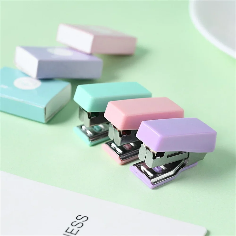 Simpatico mini cucitrice Morandi color set di cucitrici in metallo con 500 pezzi 10 #   Graffette Strumenti per rilegatura Cancelleria carina Forniture per ufficio scolastico