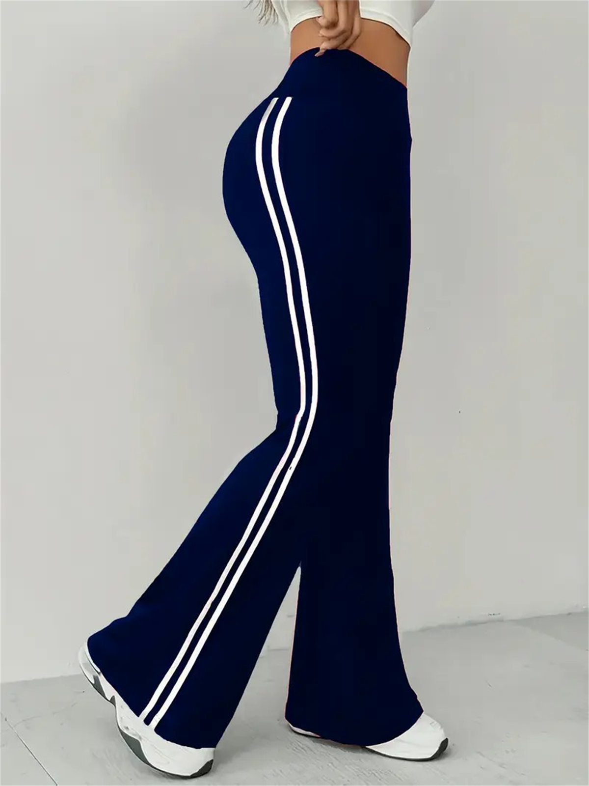 Women's Slim Casual Flare Pants Hight Waist Fashin Micro Pull Trousers 2025 Spring Summen Female Outfit Pant Street Chic Clothes