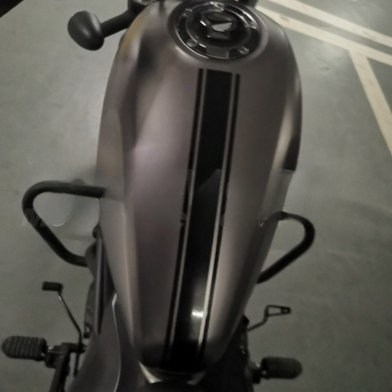 Pegatinas de motocicleta a rayas, calcomanías de vinilo autoadhesivas, accesorios de motocicleta para paneles laterales de tanque de combustible, decoración de casco de carreras