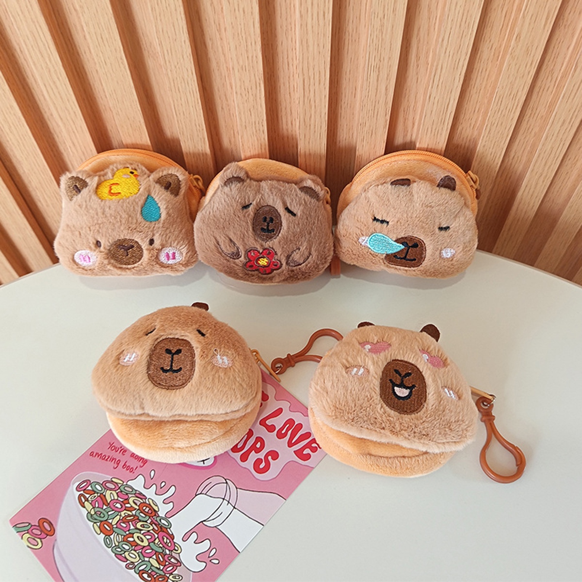 Criativo capivara bolsa de pelúcia moda mini bolsa de moedas redonda sacos dos desenhos animados