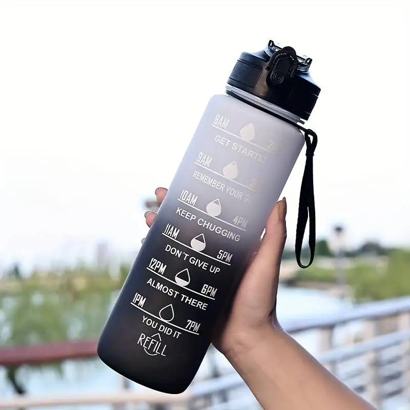 大容量アウトドアスポーツプラスチックカップ、グラデーションカラー、真空ノズル、スペースカップ、1000ml