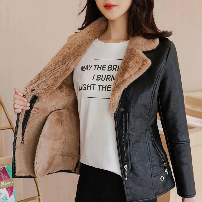2024 neue Winter PU Leder Jacke Kurze Blazer Mantel Fleece doppelseitigen Pelz Leder Oberbekleidung Dame Dünne Klage Frauen Tops jacken
