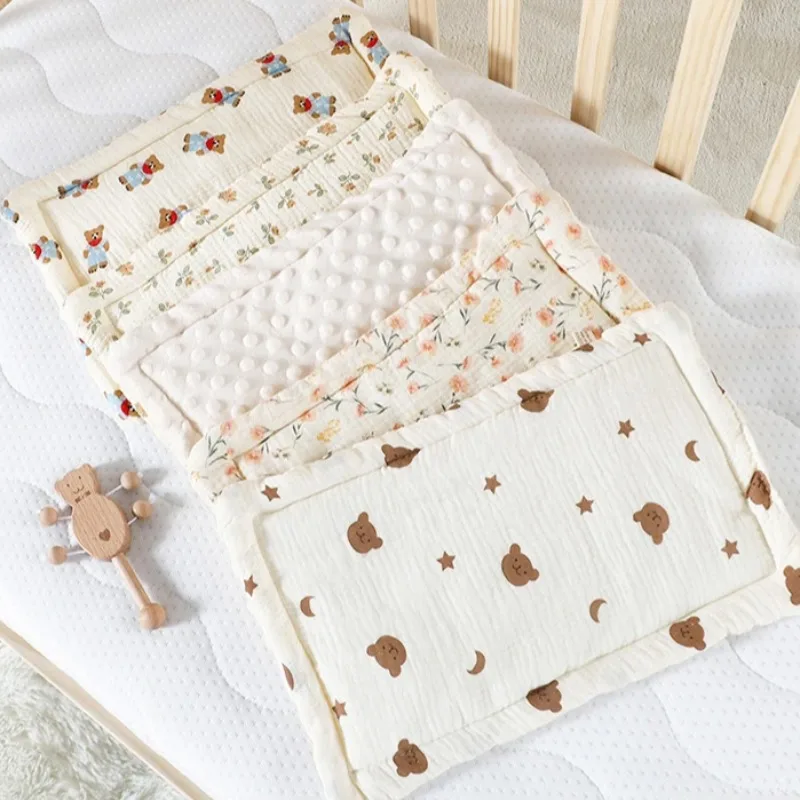 Baby Pillow Newborn Cotton Sweat-absorbing and Breathable Newborn Baby 0-12 Months Four Seasons Gauze Soothing Infant Pillow Pad