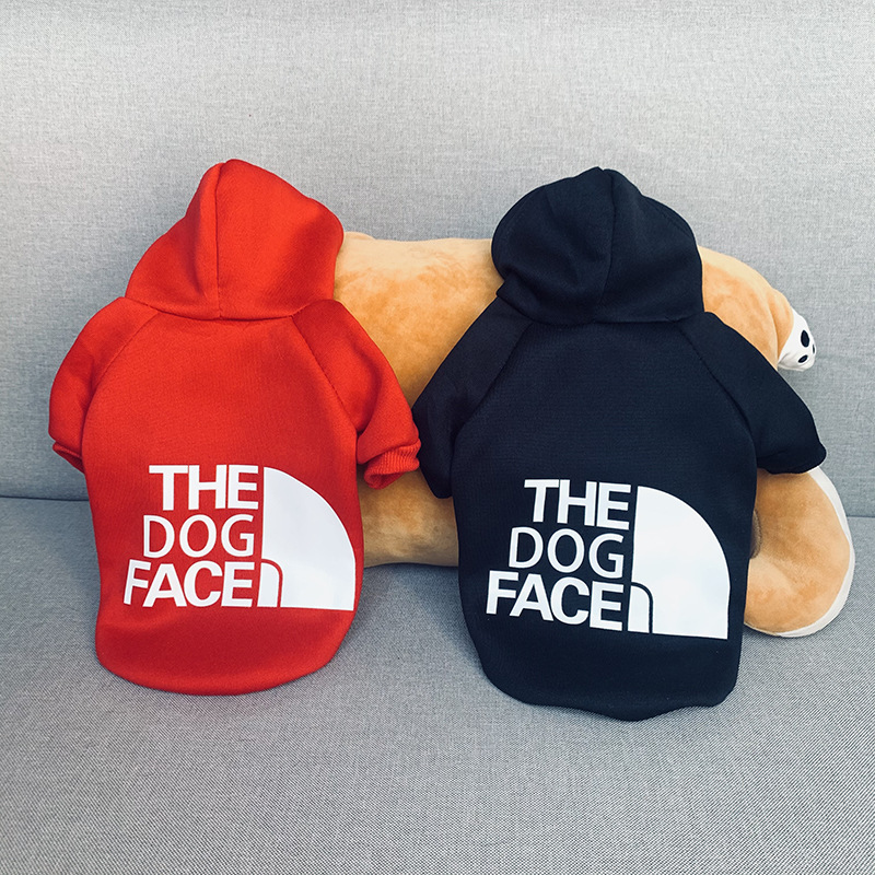 Cão de estimação hoodies outono e inverno temporada grande roupas para cães rosto do cão texto padrão buldogue francês labrador jaqueta roupas