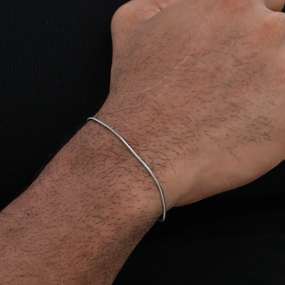 Bracciale da uomo semplice in acciaio inossidabile con osso di serpente quadrato, gioielli hip-hop, accessori per feste alla moda, braccialetto per le donne