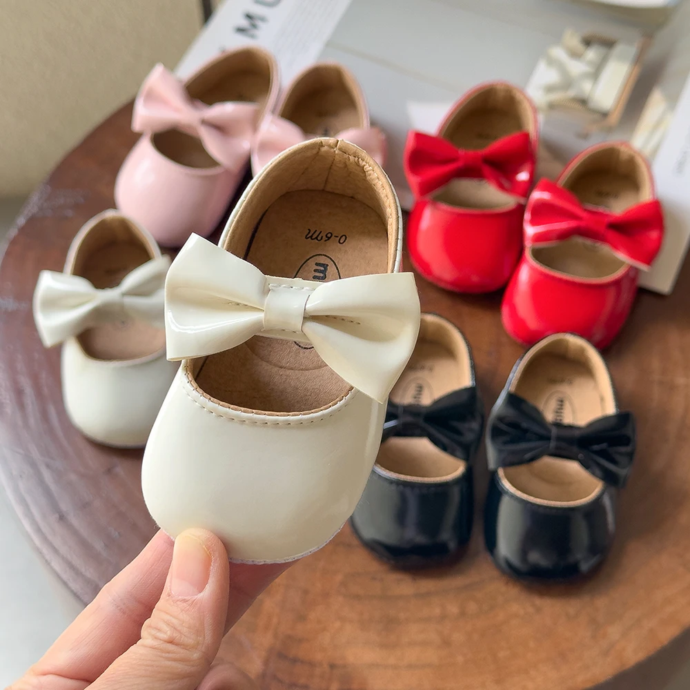 Zapatos de bebé recién nacido, zapatos para niñas pequeñas, zapatos de vestir clásicos de princesa con lazo antideslizantes de PU, zapatos de cuna para primeros pasos