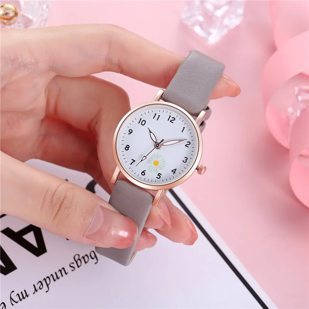 Reloj Little Daisy para mujer Reloj de cuarzo luminoso simple y fresco