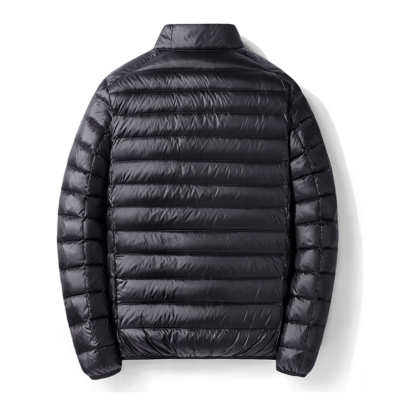 Мужской ультралегкий пуховик на белом утином пуху, с капюшоном