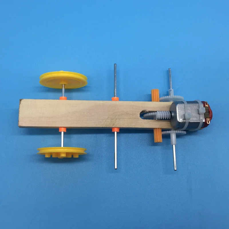 Children's Educational Set STEM Physics Assembling DIY Kit Science Experiment Crawling Robot Spider Electronic Educational Toy