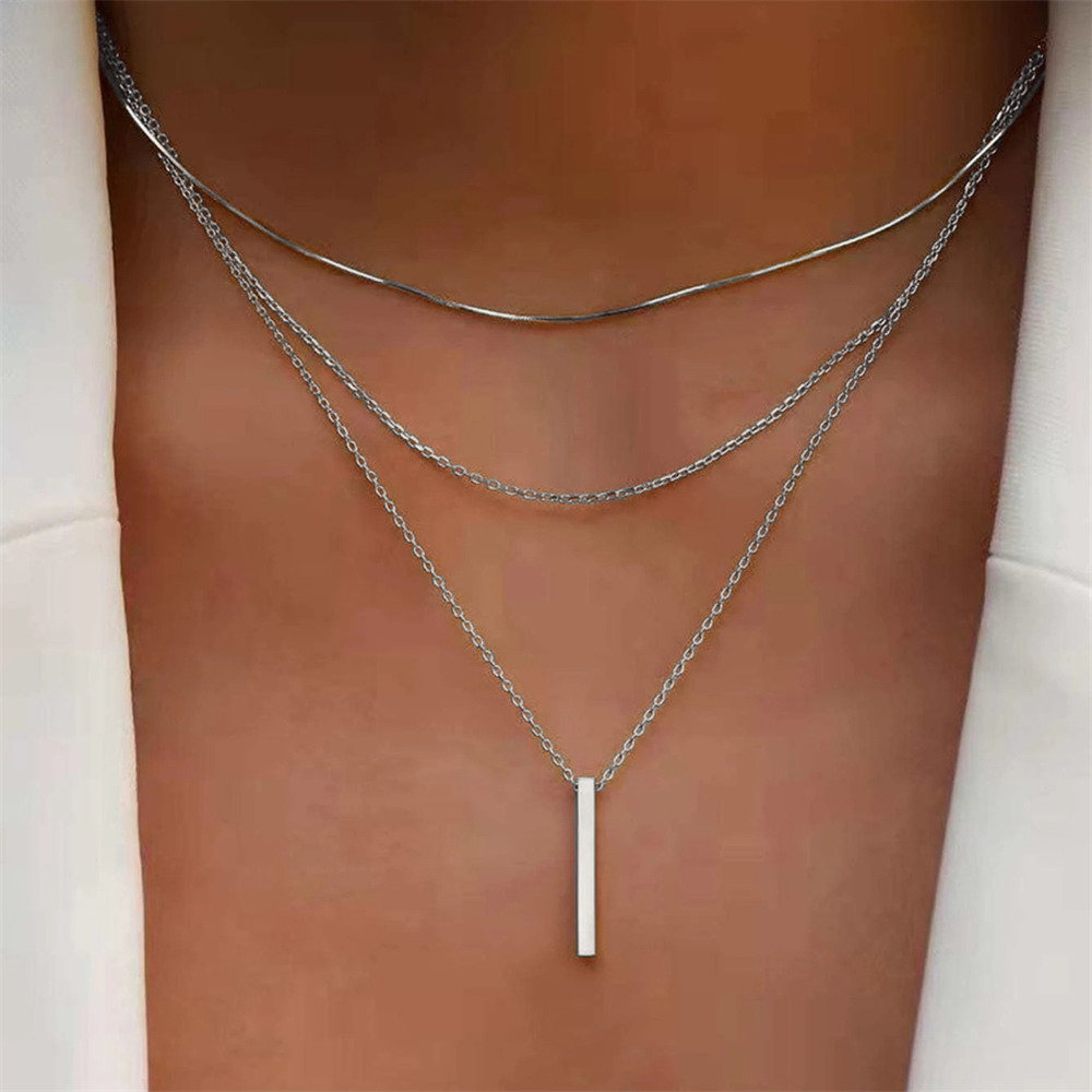 Collana con ciondolo a barra in metallo a strati vintage per le donne Indossare quotidianamente Gioielli con collana con clavicola a catena color oro Reactangle