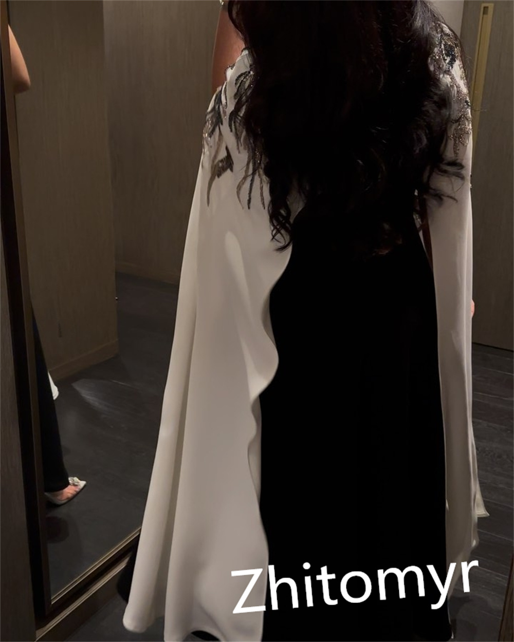 Customized Classic Modern Style Formal Evening High Collar A-line Beadings Bespoke Occasion  Prom Dress