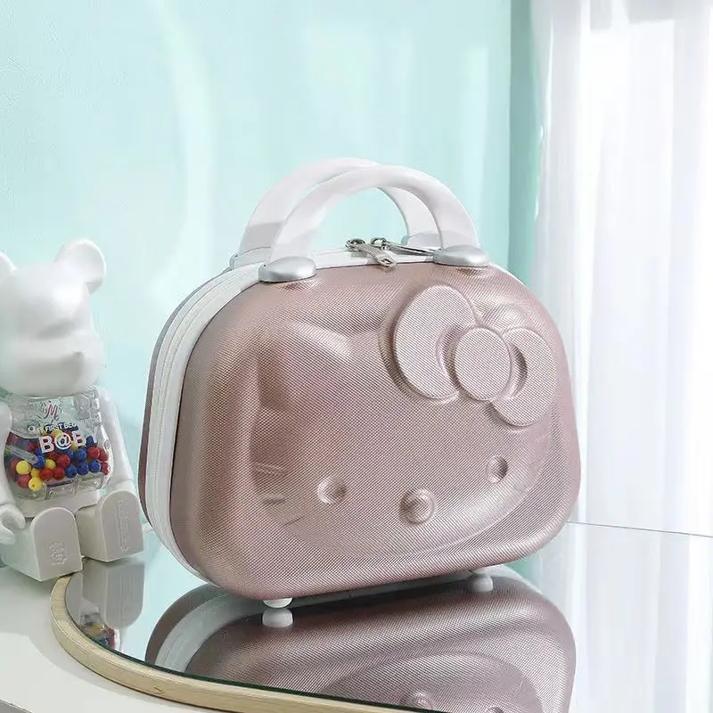 การ์ตูน Hello Kittys 12 นิ้วเครื่องสําอางค์กระเป๋าเดินทาง Companion ของขวัญกล่อง Kawaii การ์ตูน Sanrios น่ารักนักเรียนสาว