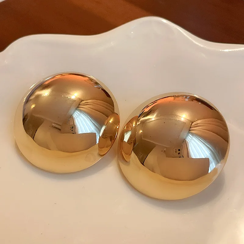 Orecchini a bottone in metallo esagerati a semicerchio rotondo grande punk liscio per le donne Gioielli per l'orecchio con orecchini geometrici color oro classico