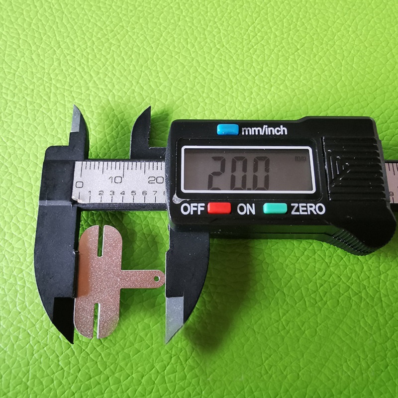 50 個 T 形状 18650 パワーリチウム電池 0.15 ミリメートルニッケルシートニッケルメッキ鋼板スポット溶接ニッケルタブ