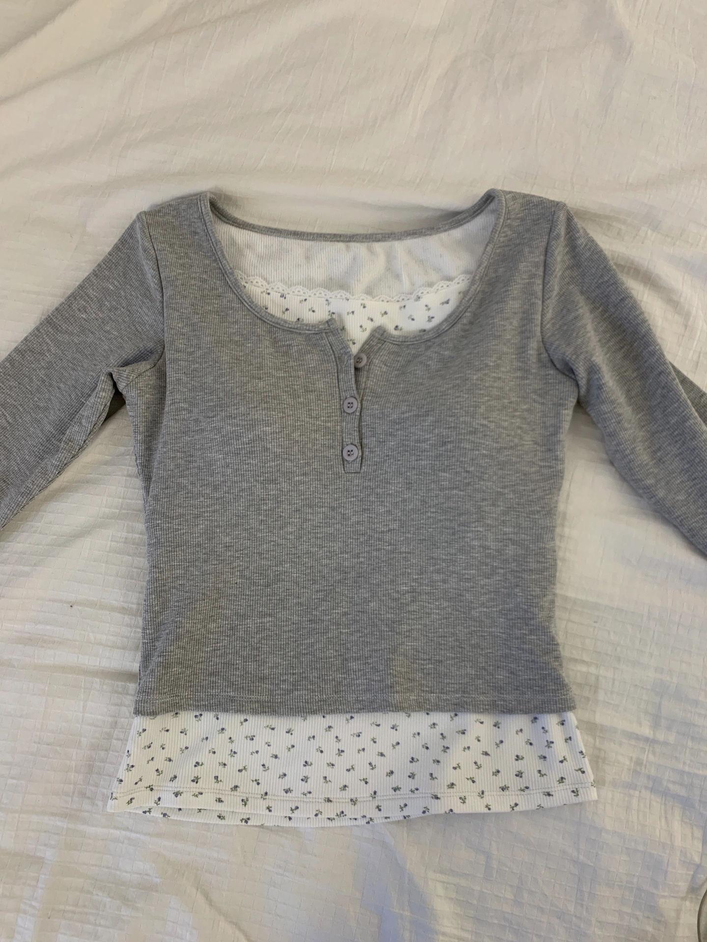レトロ花柄パッチワーク長袖 Tシャツ女性の春の純粋な欲望カジュアル怠惰なインナーウェアベースシャツトップアンサンブル