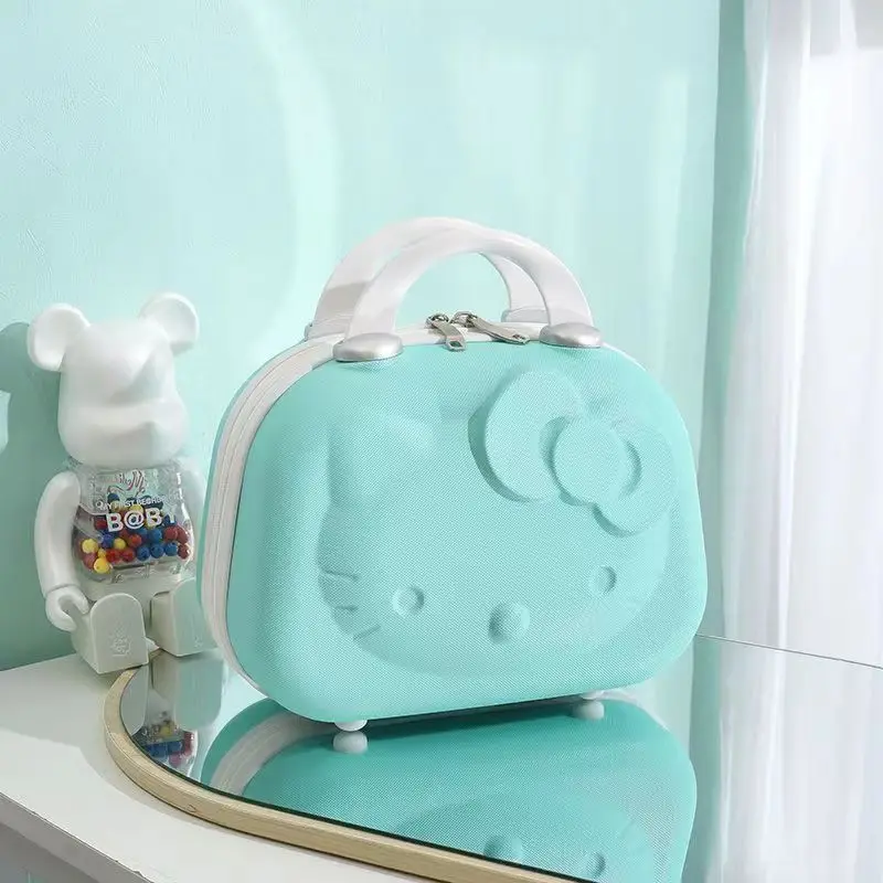 การ์ตูน Hello Kittys 12 นิ้วเครื่องสําอางค์กระเป๋าเดินทาง Companion ของขวัญกล่อง Kawaii การ์ตูน Sanrios น่ารักนักเรียนสาว