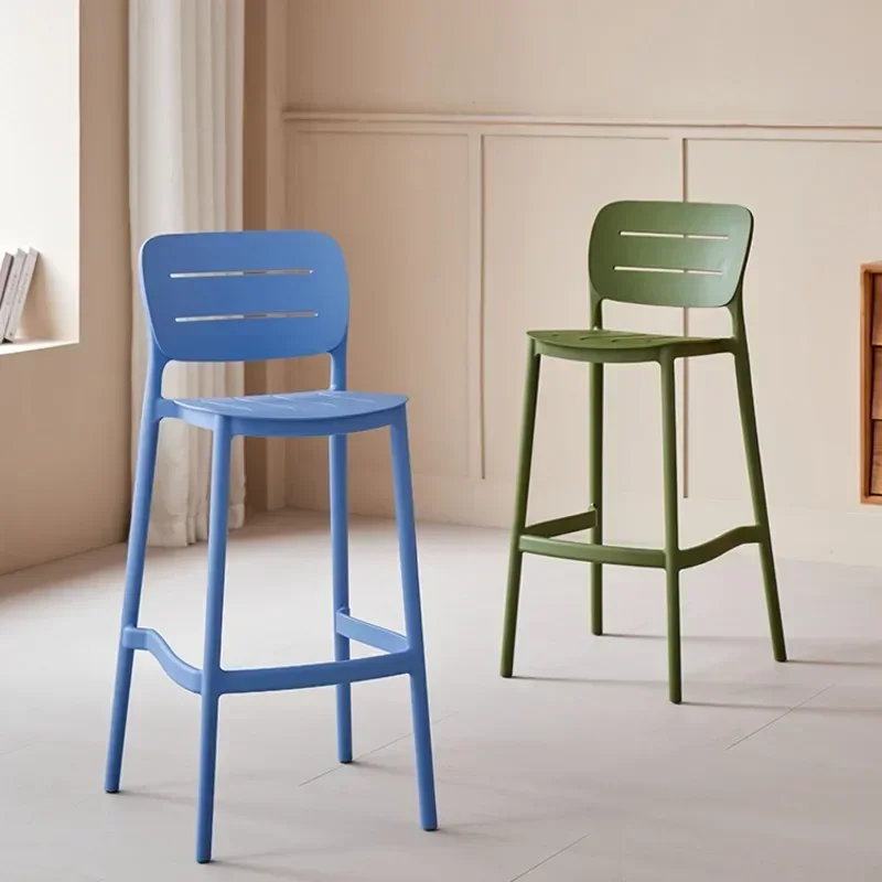 Silla de Bar de diseño nórdico para sala de estar, asiento de plástico moderno, sencillo y ligero, para cafetería, taburete alto apilable para exteriores, muebles