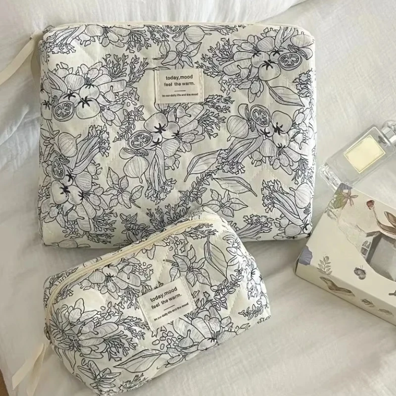 Wholesale Vintage Flower Women Cosmetic Bag Portable Zipper Makeup Travel Organizer Female Handbag Toiletry Storage Pouch