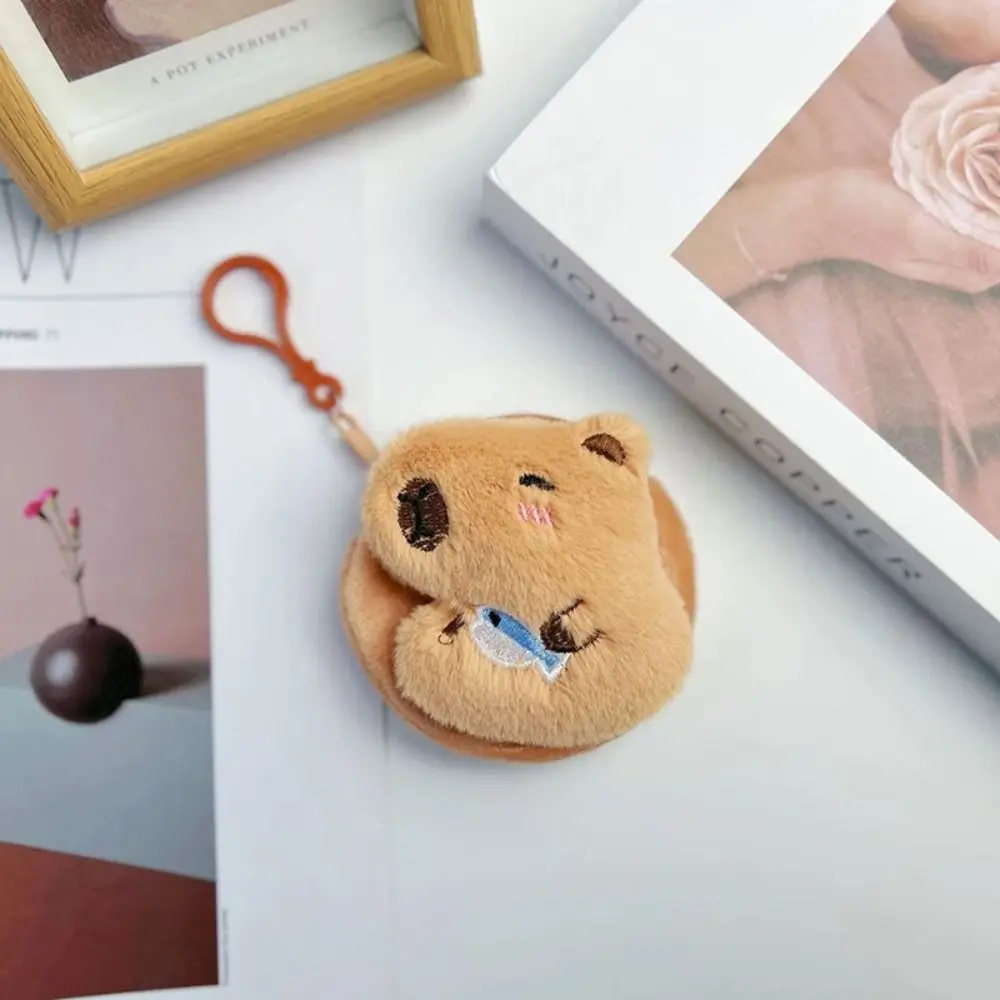ใหม่ Creative Capybara อะนิเมะตุ๊กตาเหรียญแฟชั่น Kawaii มินิเหรียญรอบการ์ตูนกระเป๋าจี้