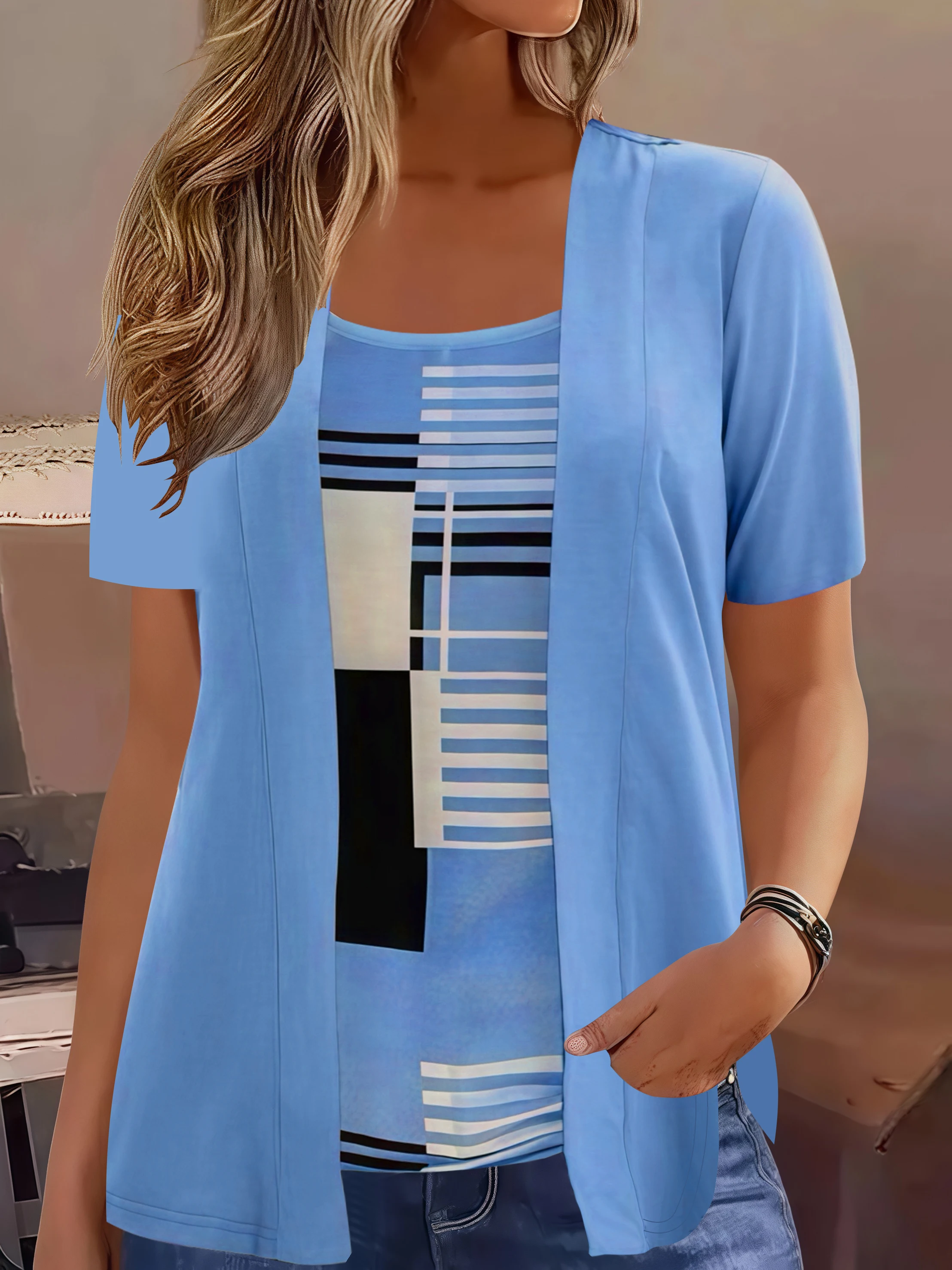 Elegant tweedelig T-shirt met geometrische print |   Plus size dames zomer casual top |   Modieus patchworkontwerp