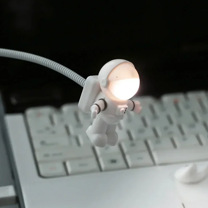 Lámpara de escritorio de lectura con forma de astronauta, luz nocturna portátil alimentada por USB, 5V CC, luz LED para ordenador, portátil, PC, amantes del espacio