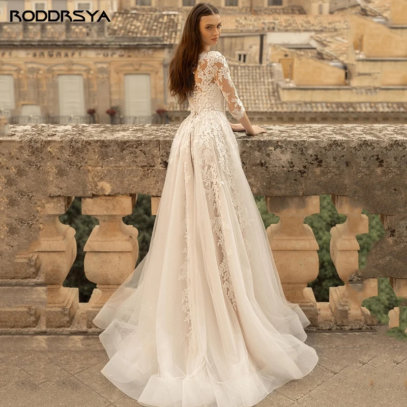 Roddrsya Vintage Brautkleid U-Ausschnitt 3/4 Spitzen ärmel Brautkleider Applikationen Sweep Train Boho Vestidos de Novia angepasstRODDRSYA Vintage Brautkleid U-Ausschnitt 3/4 Spitze Ärmel Brautkleider Applikationen Swe
