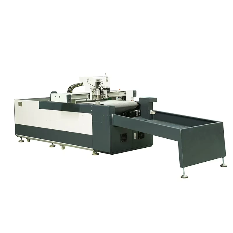 Macchina per la produzione di confezioni regalo di Natale, plotter digitale a base piatta, macchina per tagliare e imballare la carta A4