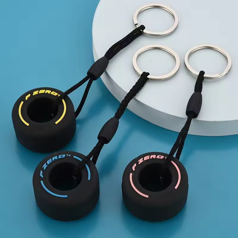 럭셔리 미니 F1 레이싱 타이어 키 체인 자동차 키 액세서리 PVC 타이어 펜던트 가방 매력 남자 가제트 친구를위한 선물 자동차 애호가