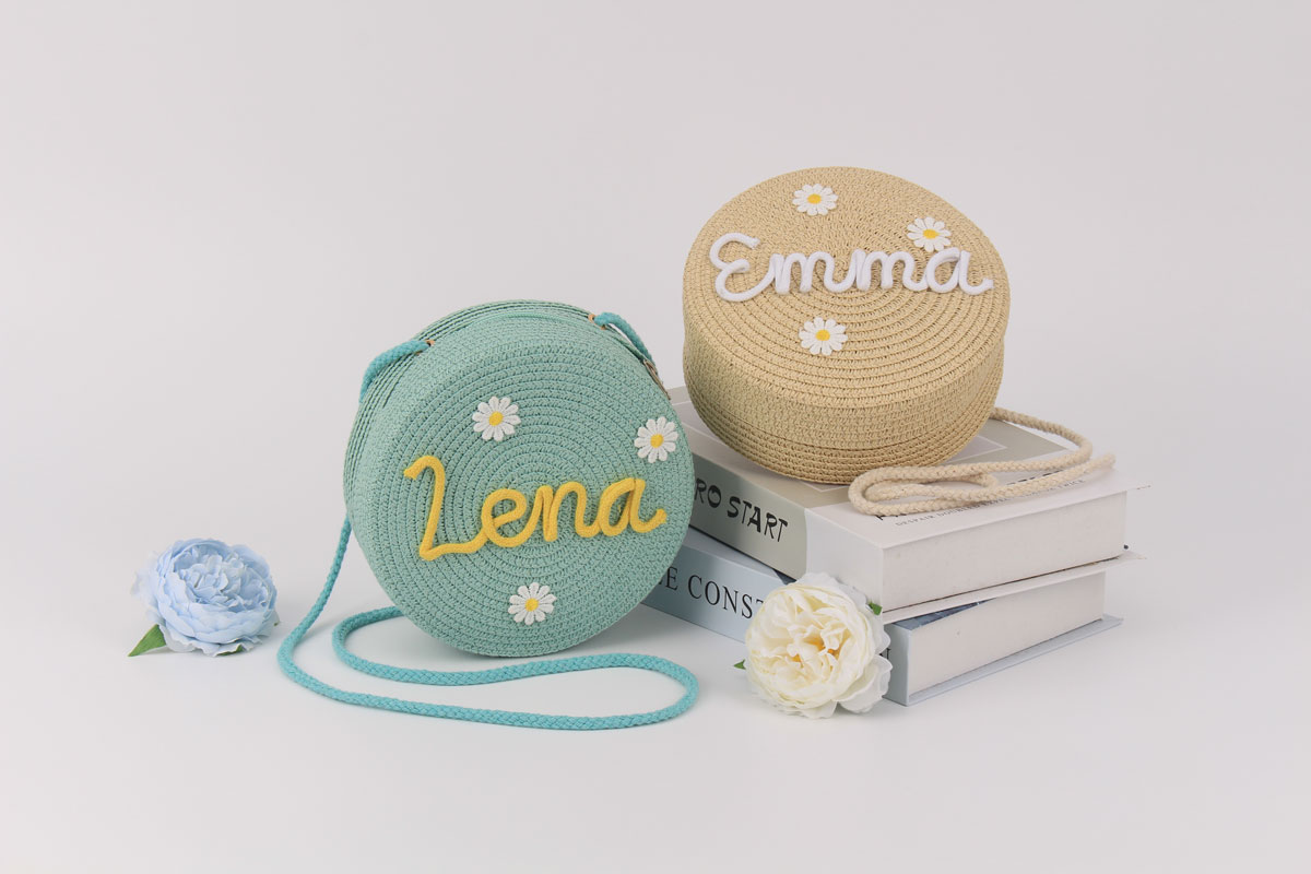 Персонализированная круглая соломенная тканая сумка в форме торта для маленьких детей, новинка лета 202, мини-сумка на плечо из веревки для путешествий для маленьких девочек