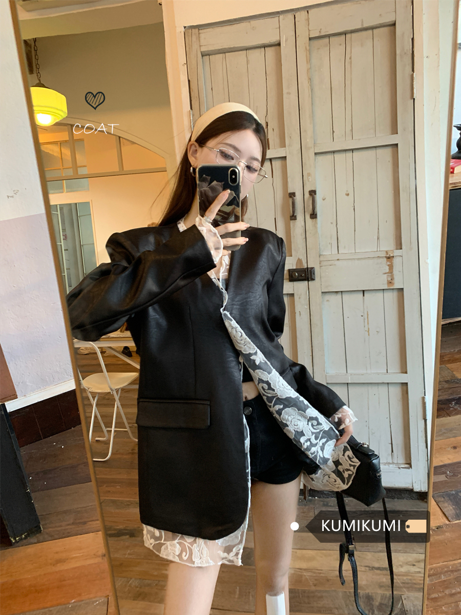 レトロレーススプライシング長袖レザージャケット女性のルーズ痩身ミッドレングストップ春通勤スタイルファッショナブル