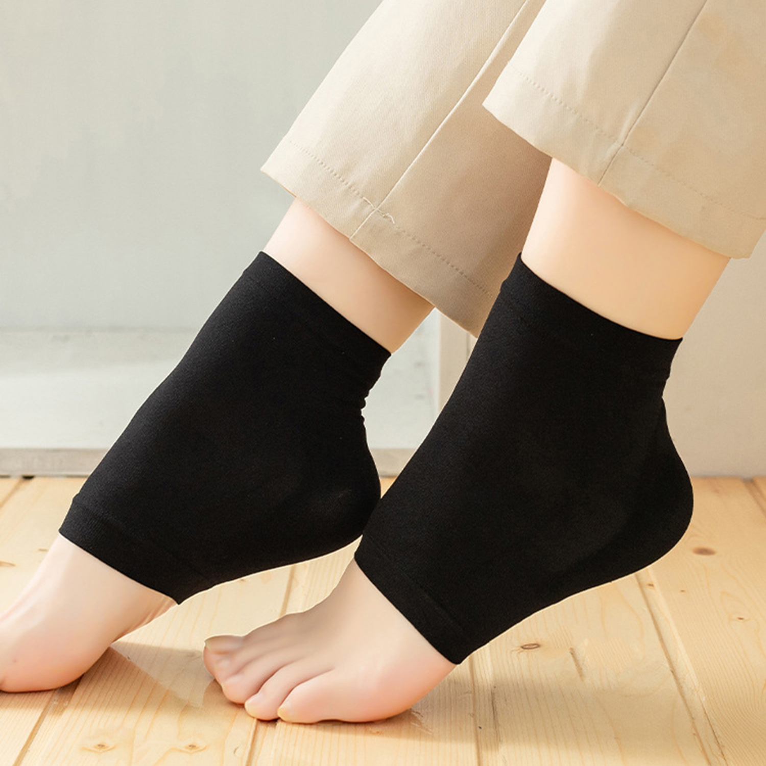 1 Paar Silikonsocken Fersenschutzhülse Fersenspornpolster Linderung Plantarfußpflege Hautreparatur Anti-Riss-Pad Halbe Yard-Socken