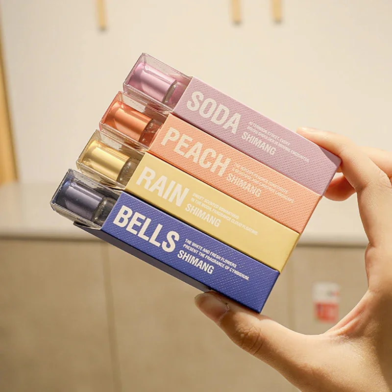 10ml de perfume roll-on fresco, natural, duradouro e com fragrância leve