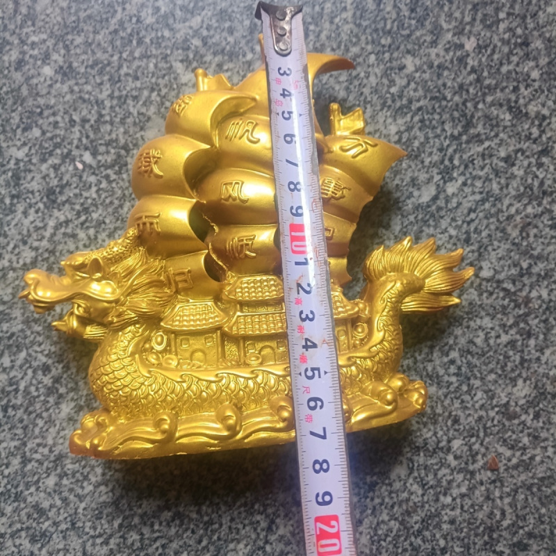 Ornamento de barco de dragão de vela suave dourada tesouro, em condições perfeitas, decoração de presente para abertura de sala de estudo e sala de estar。