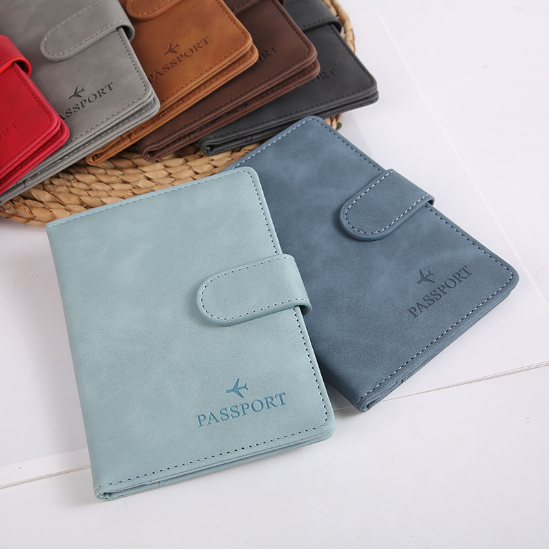 Capa de couro para passaporte, capa à prova d'água para viagem, cartão de crédito, carteira fofa, livro de passaporte para mulheres/homens, fivela, capa de passaporte