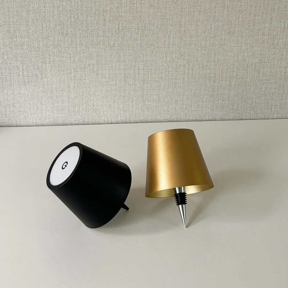 Wireless LED Wine Bottle Light Rechargeable Vases Table Lamp Touch Switch Night Light for Cafe Bar Club Hotel Restaurant Decor