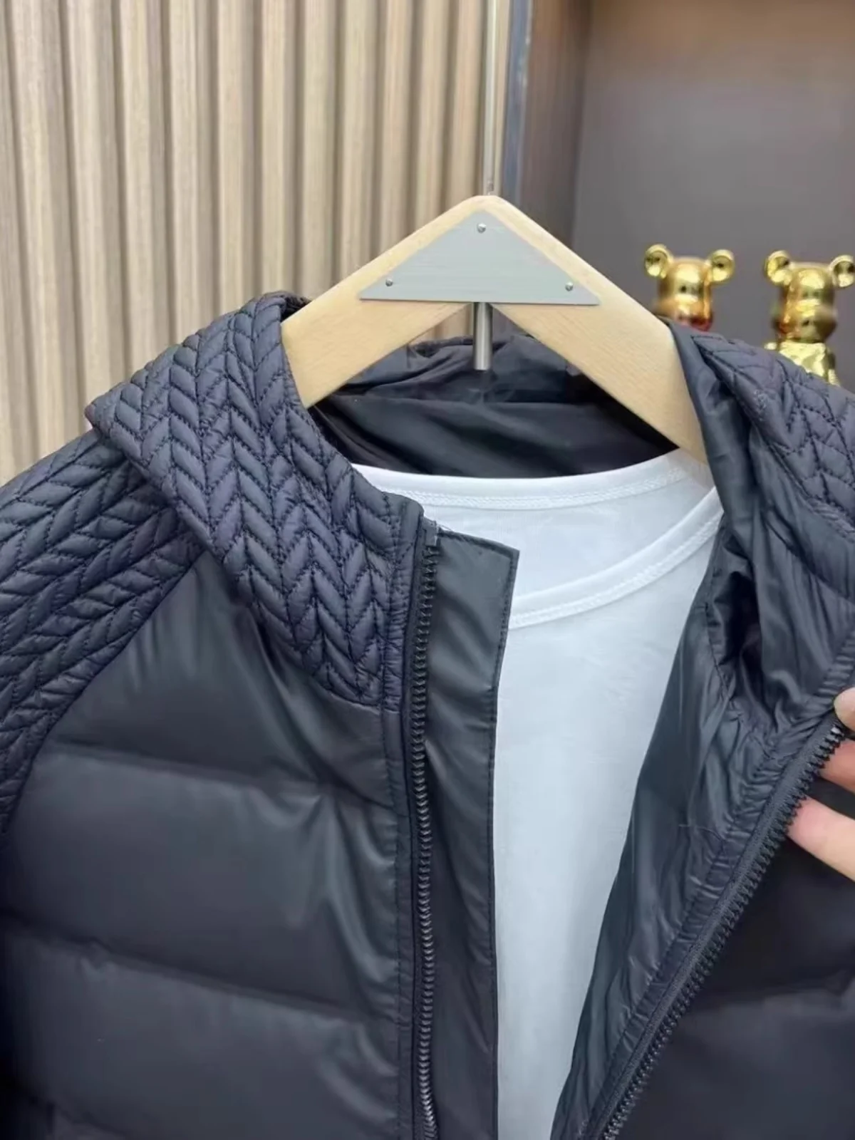 Jaqueta Masculina de Aodão Casual para Outono Inverno Nova Moda Versátil Estilo Hong Kong com Capuz Aquecida em Fibra de Po...