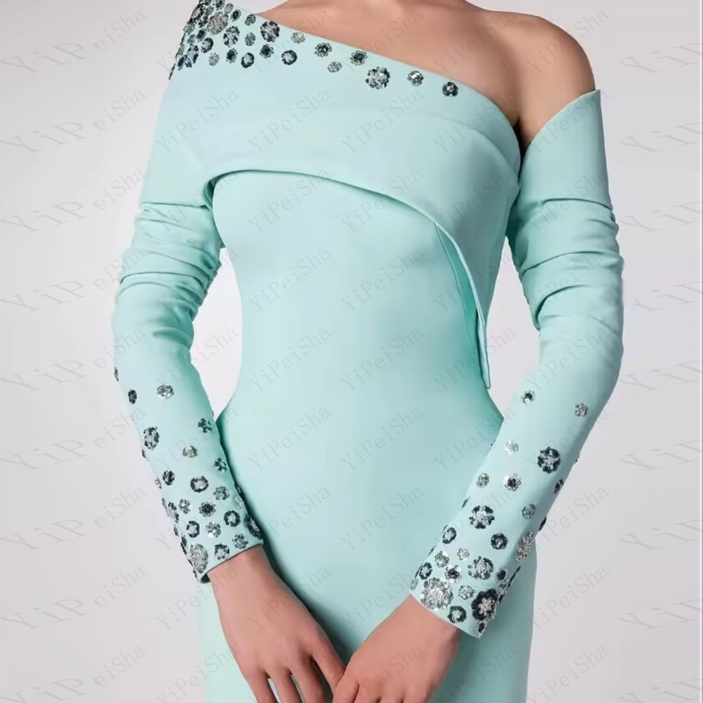 Maßgeschneiderte A-Linie-Abschlussballkleider, bodenlang, One-Shoulder-Abendkleid mit langen Ärmeln, modisches Partykleid mit Pailletten und seitlichem Schlitz