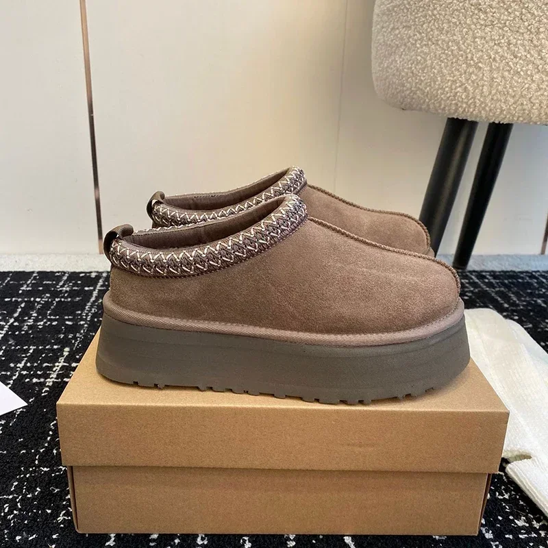 Ultrakleine Plateauschuhe, Schneeschuhe, Winterschuhe mit Schüssel aus Kastanie und Kastanie