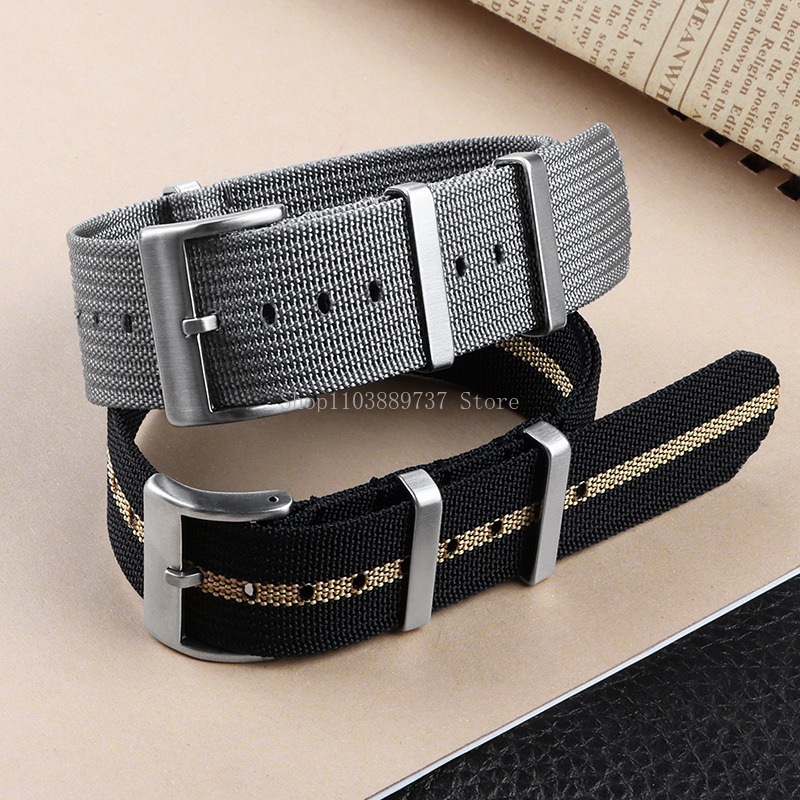 男性と女性のためのミリタリーリブストラップ、ユニバーサルナイロンウォッチバンド、スマートウォッチ交換ブレスレット、ファブリックスポーツリストベルト、18mm、22mm、20mm