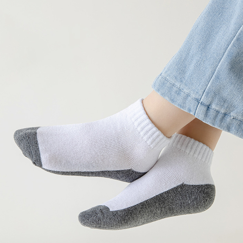 12 pares de calcetines cortos básicos para niños - diseño blanco y gris, transpirables - adecuados para la temporada de regreso a la escuela de niños y niñas