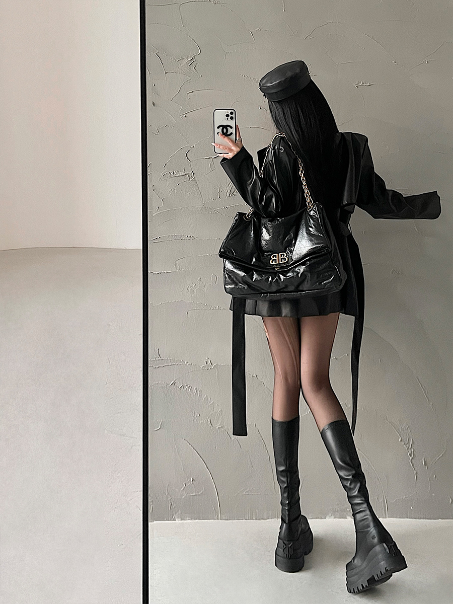 スタイリッシュなオートバイのジャケットの女性のルーズフィットミッドレングス PU レザーコートベルトフリップカラートレンディなアウターウェア女の子のための