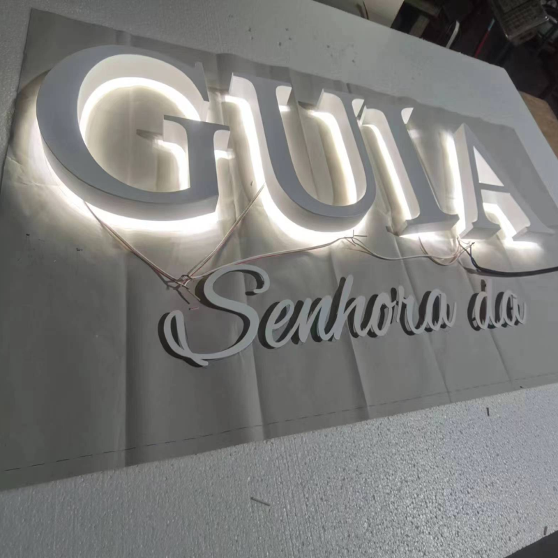 Retroilluminazione esterna personalizzata Lettere led in acciaio inossidabile Cartelli per negozi di saloni di bellezza Illuminazione posteriore 3D Pubblicità aziendale con logo aziendale