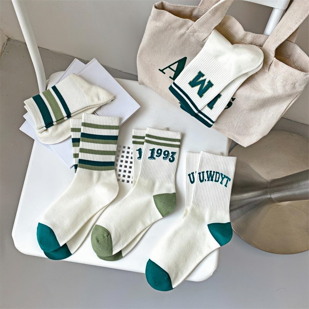 1/5/ Paar mittellange Damensocken, modische Buchstaben-Sportsocken, neue grün gestreifte Socken für Frühling und Sommer