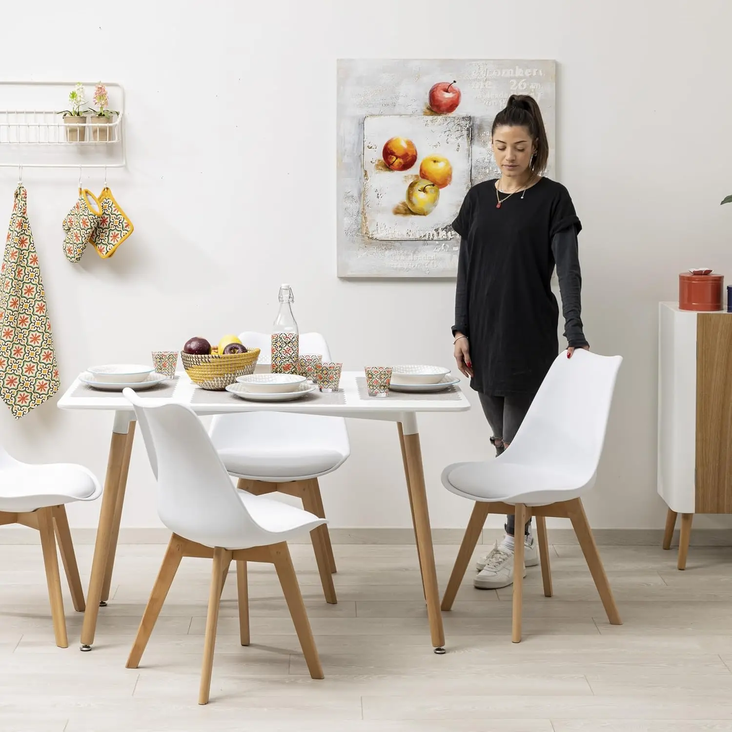 Set di 4 Sedie da Pranzo o Ufficio con Gambe in Legno, Sedia Ergonomica con Cuscino Integrato 57X48X79 cm Bianco