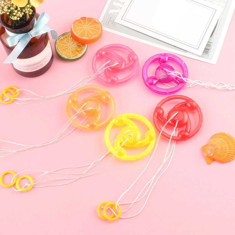 3/6/9 pièces nouveau lumineux main tirer lumineux clignotant corde volant jouet lumière LED jouet nouveauté enfants volant Flash Gyro cadeau jouets