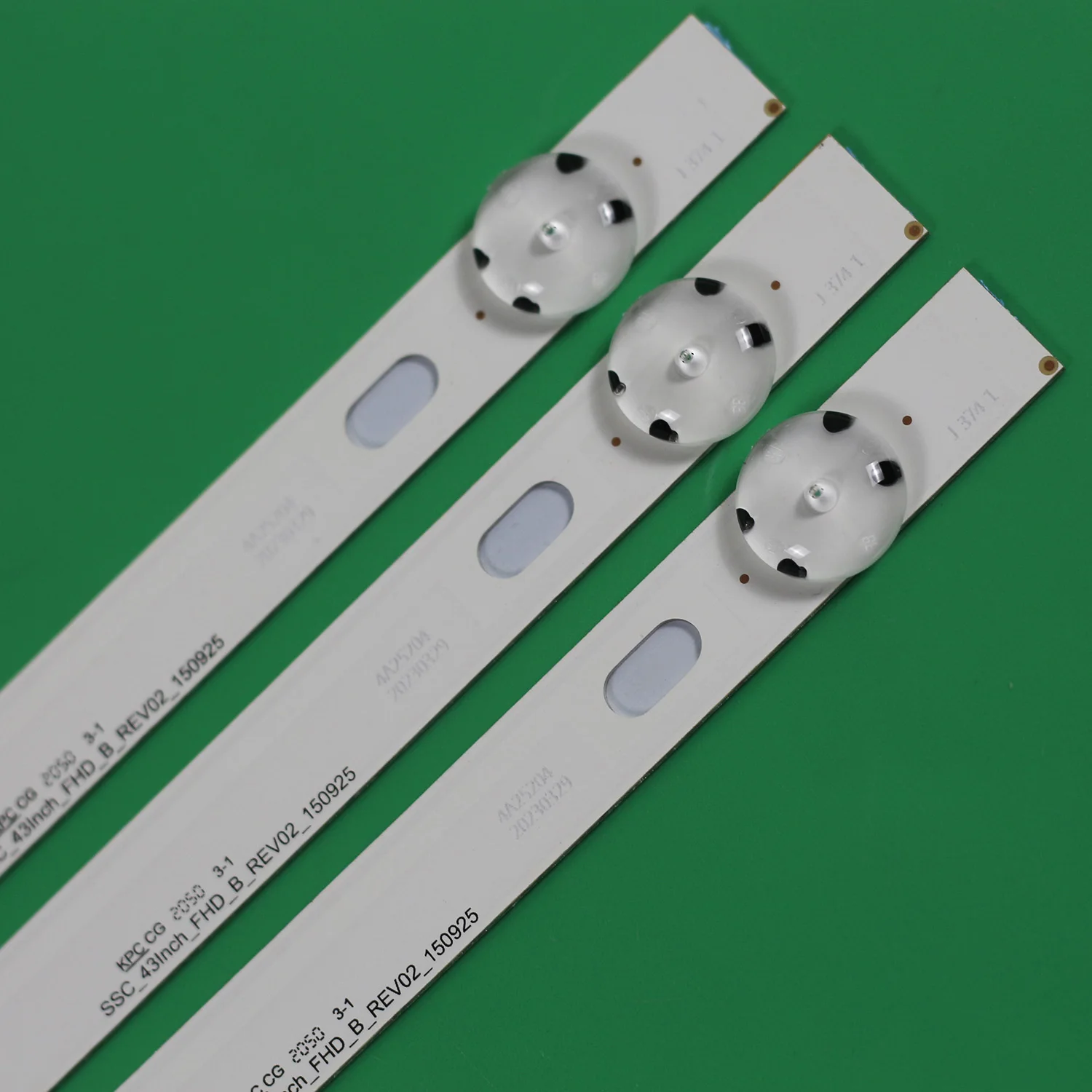 LED Backlight Strip 7LEDs 830 มม.สําหรับInnotek 17Y 43inch_A 43UK6200PLF 43UK6400PLF 43UK6300PLF 43UK6470PLC 43UK6200PLA HC430DUN