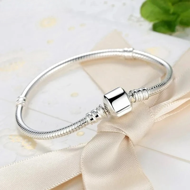Handgefertigtes Original-Charm-Armband mit edlem Schmuck, weiche, glatte Schlangenknochen-Armbänder für Frauen