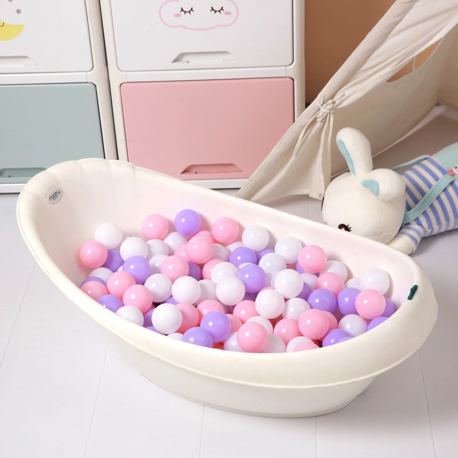 Bolas de plástico macio com saco, 4 cores, roxo, rosa, azul claro, branco pérola, BPA livre, 5.5cm, 100pcs
